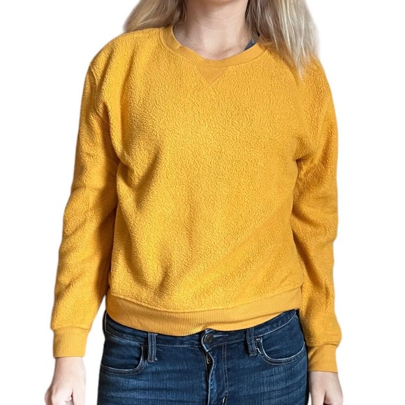 Soft Fleece Sweatshirt Juniors Medium M 7 / 9 Golden Yellow Crewneck Top Fuzzy - Picture 8 of 9